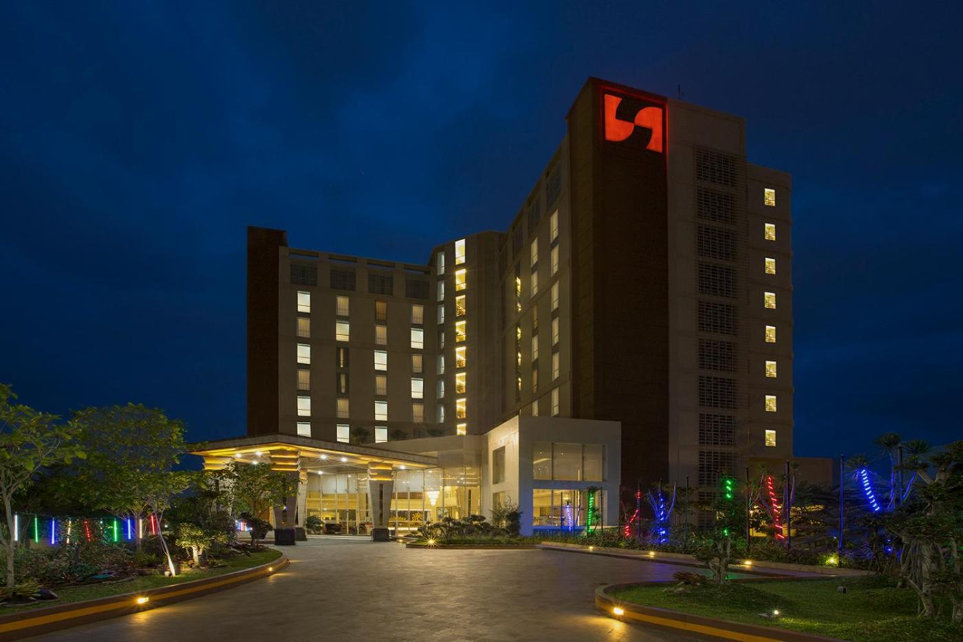 Swiss-Belhotel Lampung Bandar Lampung Exterior foto